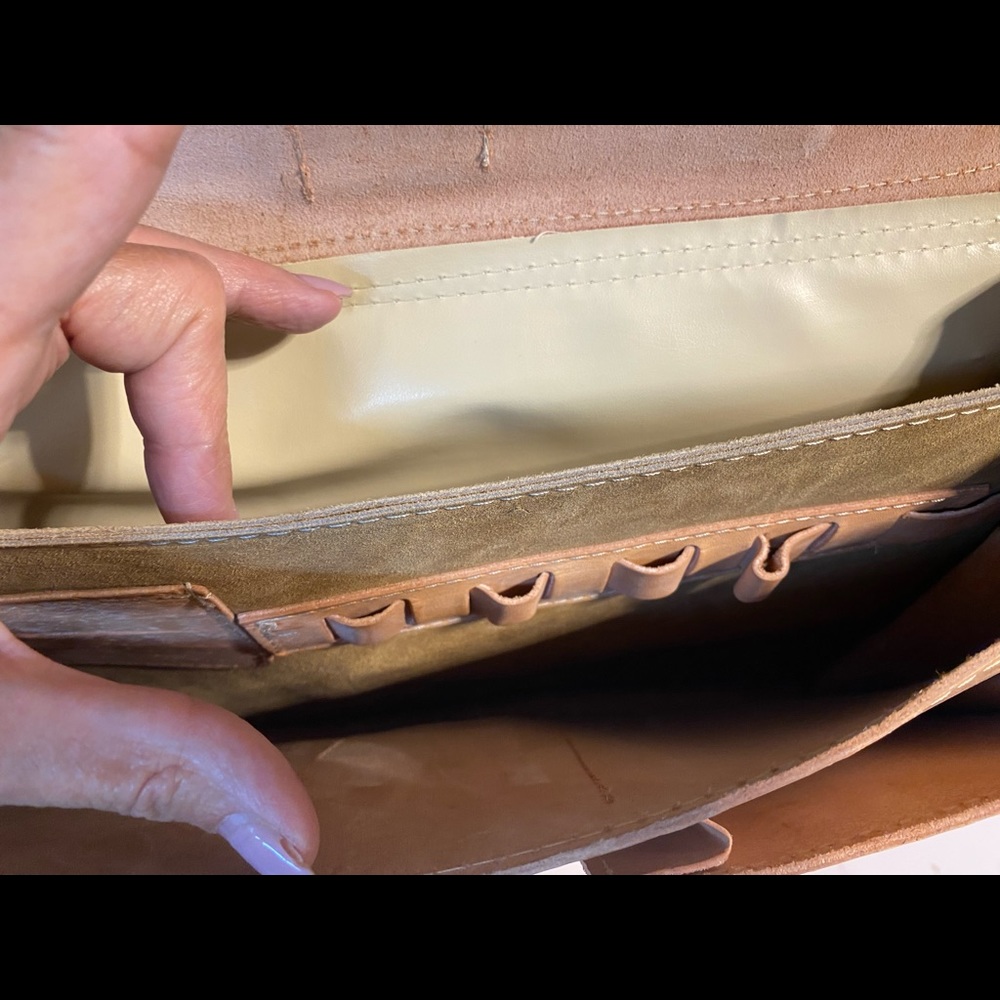 Handcrafted durable Leather Laptop/Brief case EUC - Picture 7 of 7